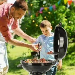 MVPOWER Barbecue à Charbon De Bois 22’’ Ø 57 Cm BBQ Grill Ronde En Émail Noir FUMOIR Smoker Mobile à Roulettes Système D'aération Avec Couvercle Réversible Et Thermomètre Intégré Pour Camping Au Jardin -France Barbecue Soldes Boutique 28196293 5