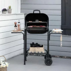 Outsunny Barbecue à Charbon - BBQ Grill Sur Pied Avec Couvercle, Roulettes - 3 étagères, 3 Crochets, 3 Ustensiles, 2 Grilles, Cuve Charbon Amovible - Bois Acier émaillé Noir - Noir 10 Outsunny Barbecue à Charbon - BBQ Grill Sur Pied Avec Couvercle, Roulettes - 3 étagères, 3 Crochets, 3 Ustensiles, 2 Grilles, Cuve Charbon Amovible - Bois Acier émaillé Noir - Noir -France Barbecue Soldes Boutique 58393123 4